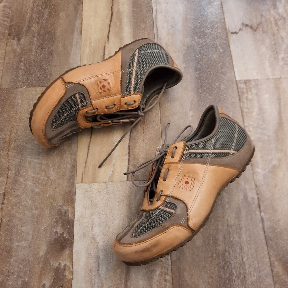 Tsubo Tan Leather Shoes 9